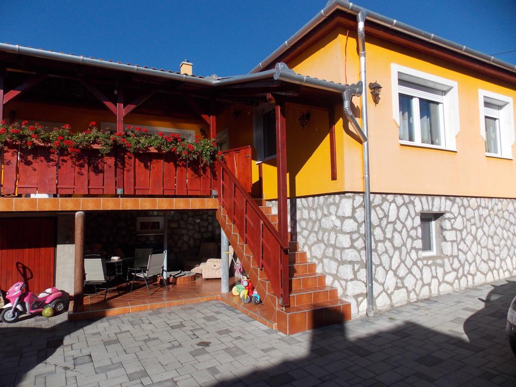 Szonja Apartman 艾格扎洛克 外观 照片